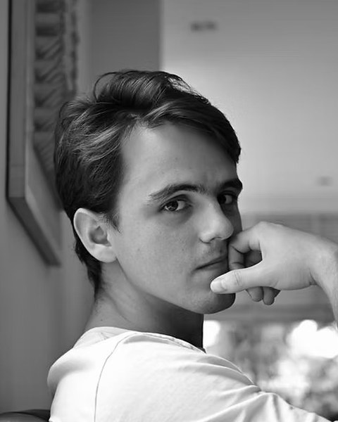 Retrato de Raúl de Armas